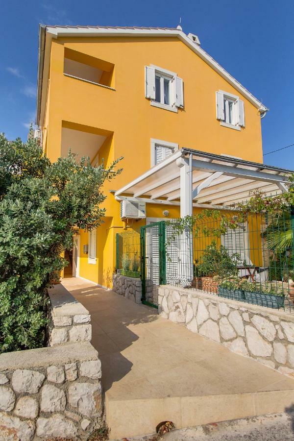 Sv. Martin Apartment *